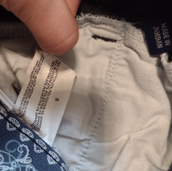 Denim Bandolino Capris - Picture 2 of 7